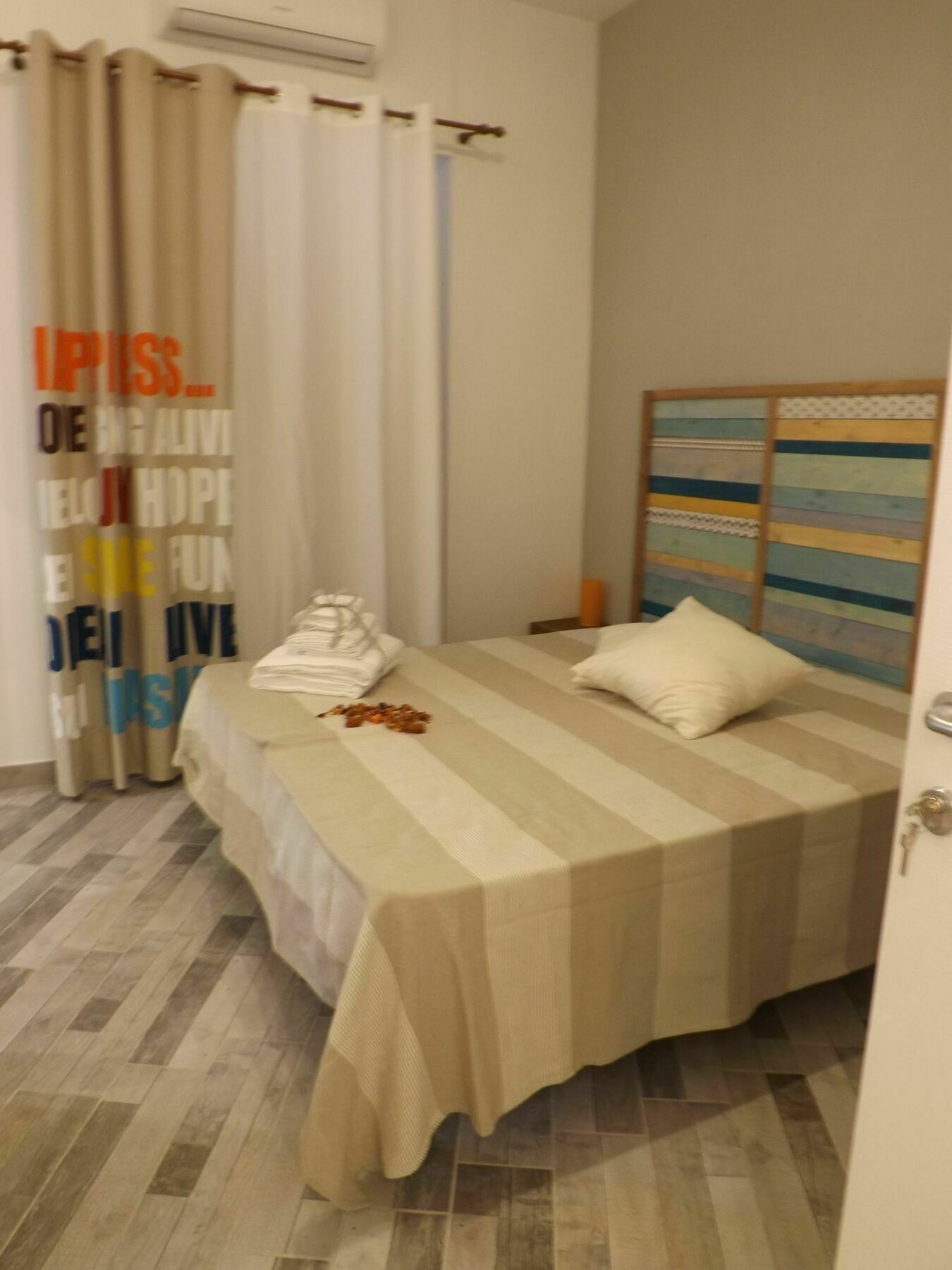 לינה וארוחת בוקר נאפולי Domus Alma מראה חיצוני תמונה